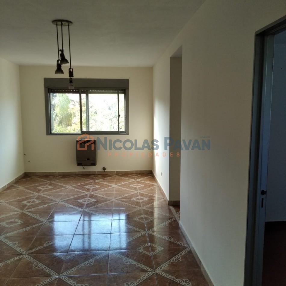 DEPARTAMENTO DE 4 AMBIENTES EN VENTA