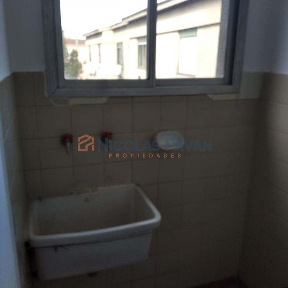 DEPARTAMENTO DE 4 AMBIENTES EN VENTA